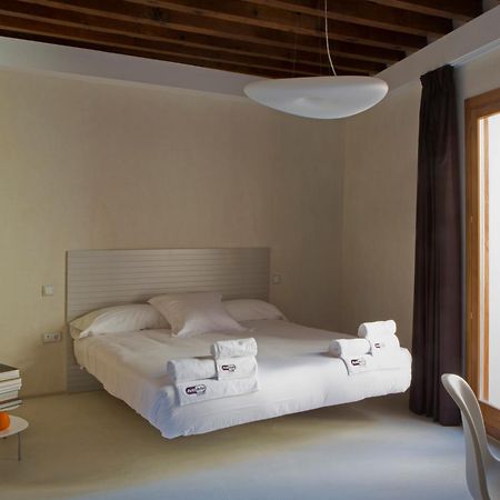 Antidoto Rooms San Agustin - Recomendado Para Adultos Toledo Eksteriør billede