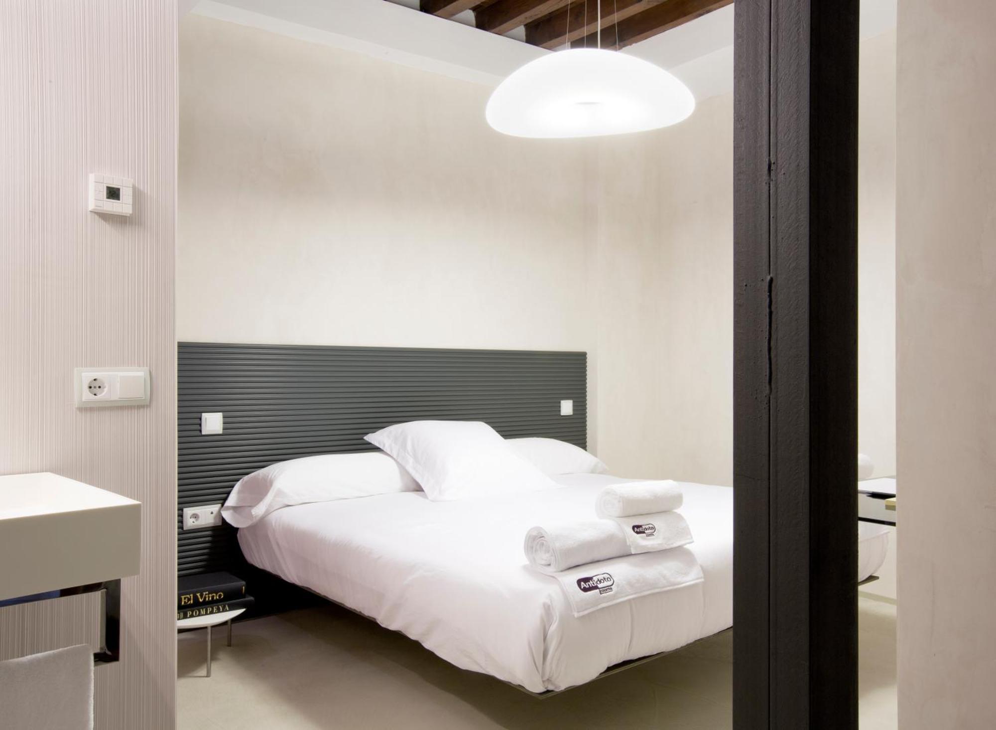 Antidoto Rooms San Agustin - Recomendado Para Adultos Toledo Eksteriør billede
