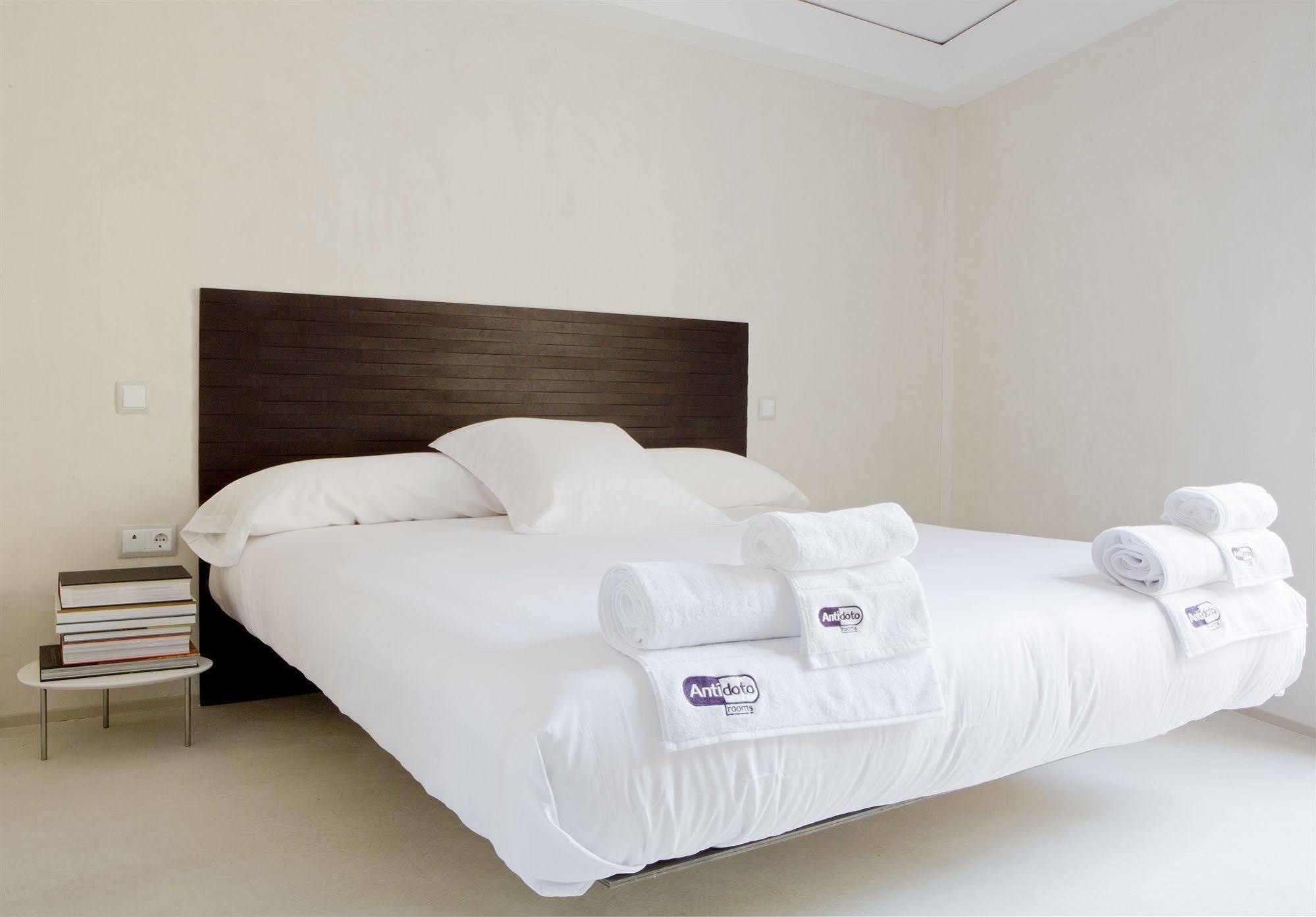 Antidoto Rooms San Agustin - Recomendado Para Adultos Toledo Eksteriør billede