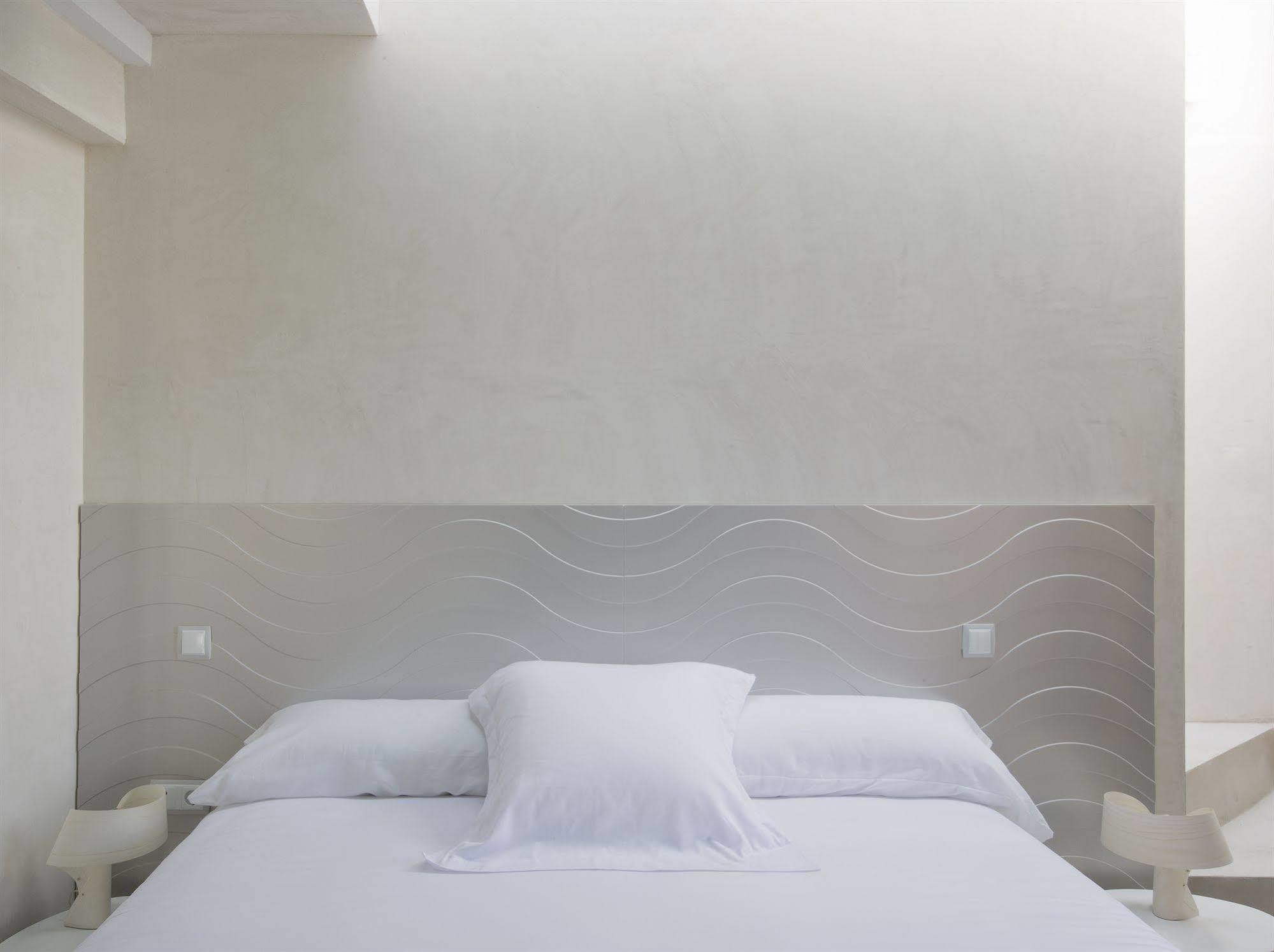 Antidoto Rooms San Agustin - Recomendado Para Adultos Toledo Eksteriør billede