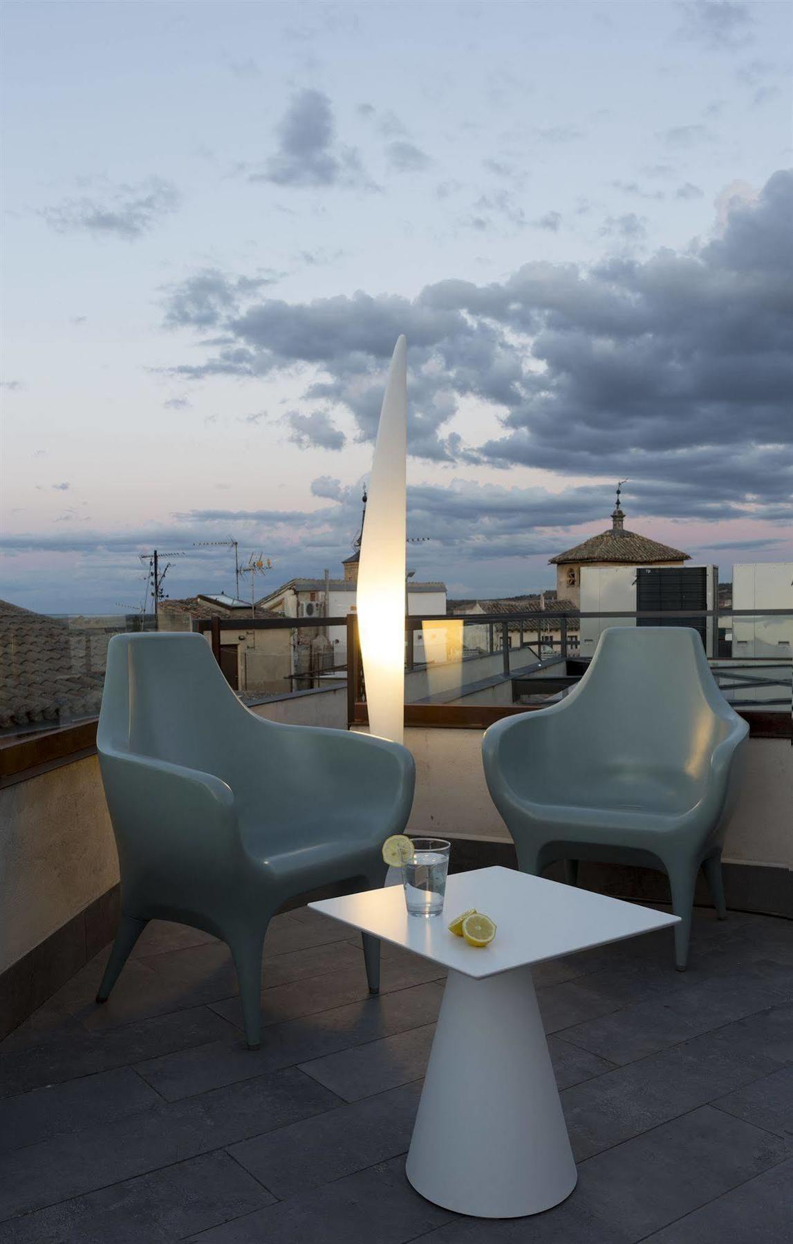 Antidoto Rooms San Agustin - Recomendado Para Adultos Toledo Eksteriør billede